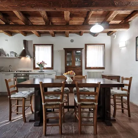 Pisani 120sqm Kır Evi Pernumia